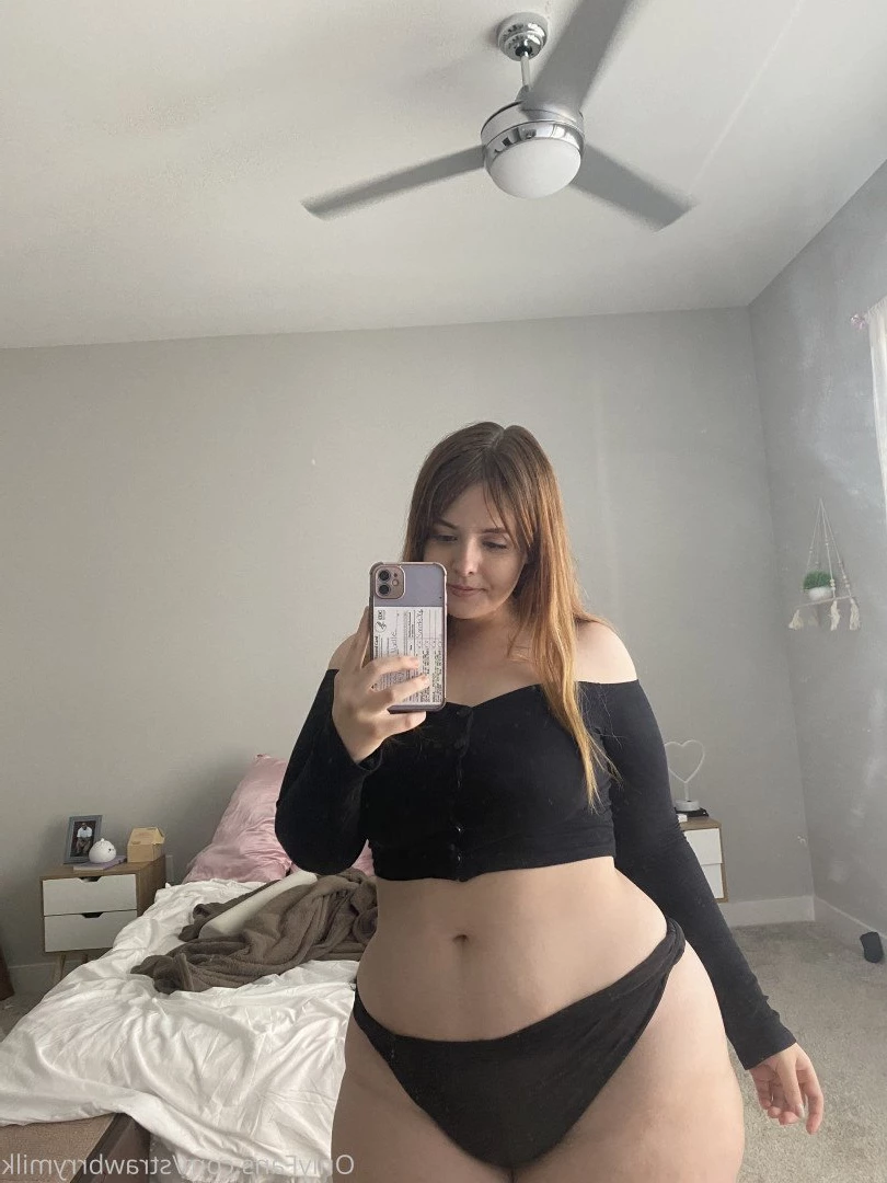 🍓🥛 [ strawbrrymilk ] Onlyfans leaked photo 2680952 on Hotleaks.tv