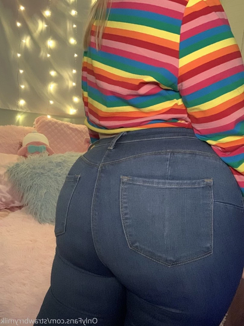 🍓🥛 [ strawbrrymilk ] Onlyfans leaked photo 2682083 on Hotleaks.tv