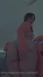 🍓🥛 [ strawbrrymilk ] Onlyfans leaked video 4593398 on Hotleaks.tv