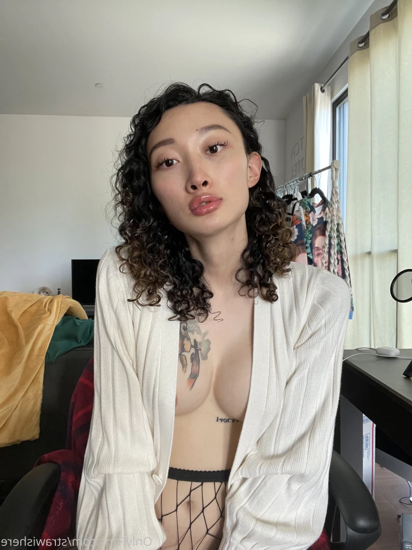 billie [ strawishere ] Onlyfans leaked photo 16721791 on Hotleaks.tv