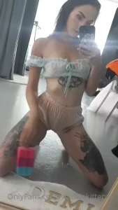4938700