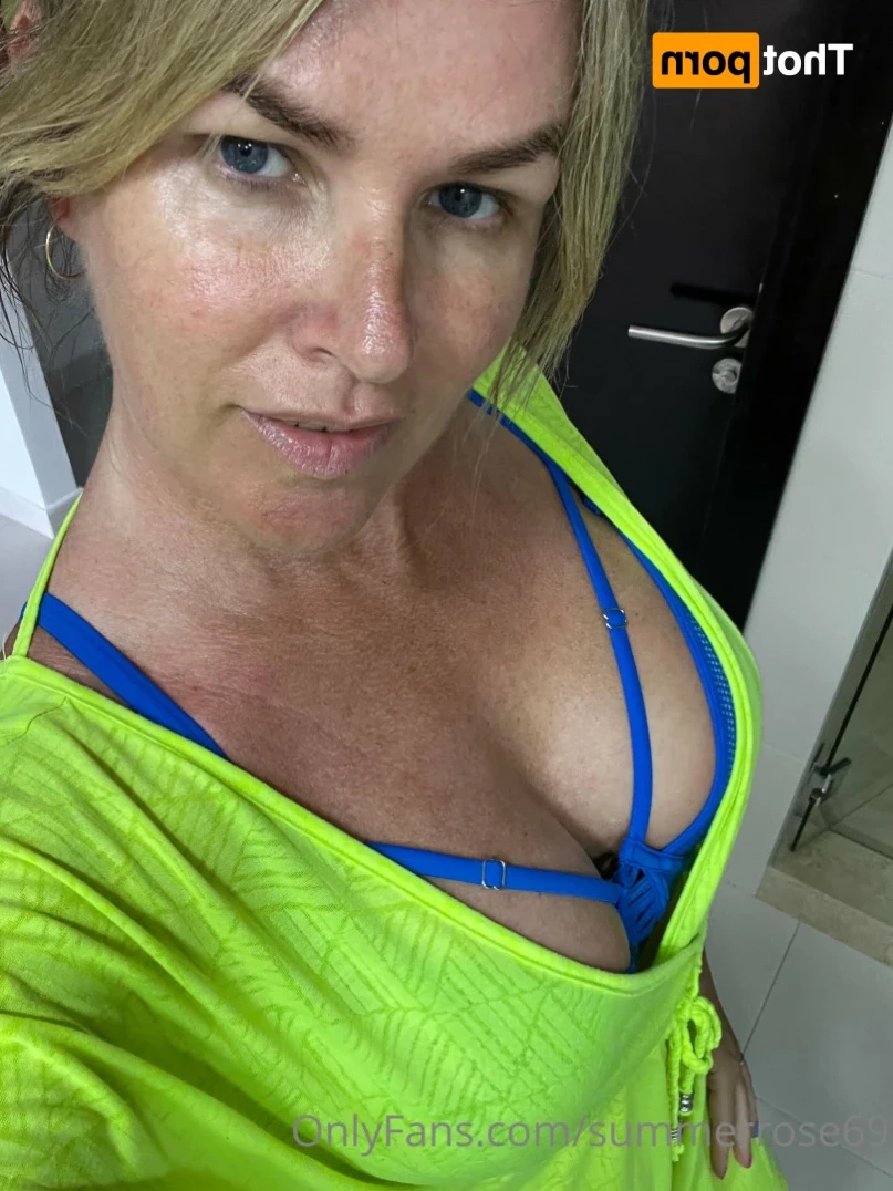 𝗦𝗨𝗠𝗠𝗘𝗥 𝗥𝗢𝗦𝗘 𝗦𝗪𝗜𝗡𝗚𝗘𝗥 𝗪𝗜𝗙𝗘 [ summerrose69 ] Onlyfans leaked photo 11461507 on Hotleaks.tv