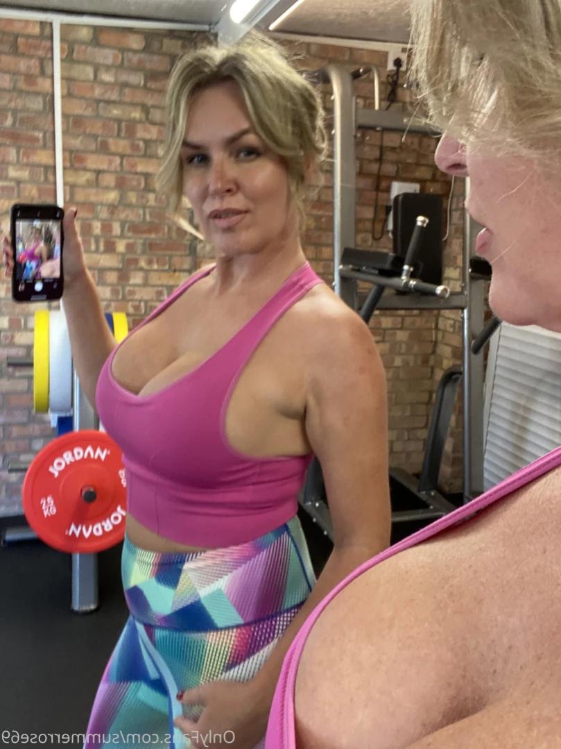 𝗦𝗨𝗠𝗠𝗘𝗥 𝗥𝗢𝗦𝗘 𝗦𝗪𝗜𝗡𝗚𝗘𝗥 𝗪𝗜𝗙𝗘 [ summerrose69 ] Onlyfans leaked photo 11610267 on Hotleaks.tv