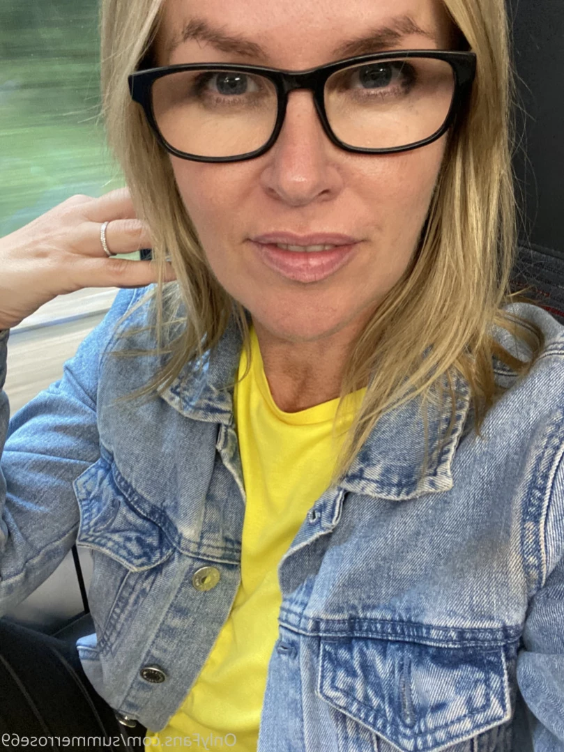 𝗦𝗨𝗠𝗠𝗘𝗥 𝗥𝗢𝗦𝗘 𝗦𝗪𝗜𝗡𝗚𝗘𝗥 𝗪𝗜𝗙𝗘 [ summerrose69 ] Onlyfans leaked photo 12732512 on Hotleaks.tv