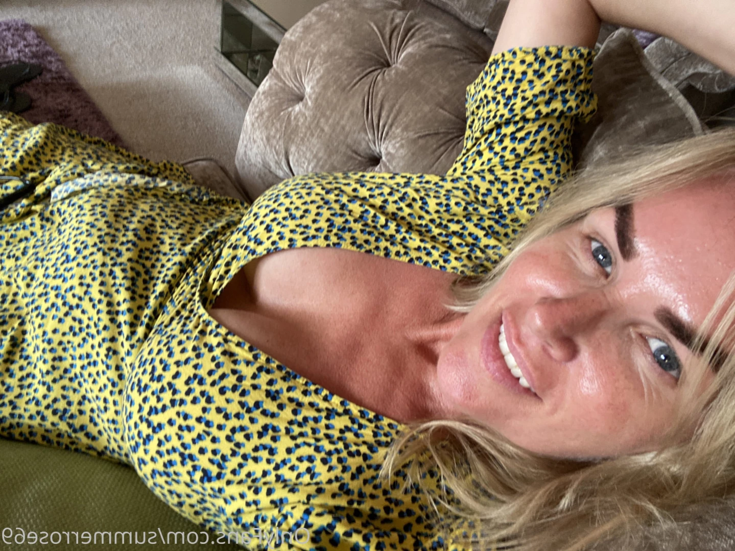 𝗦𝗨𝗠𝗠𝗘𝗥 𝗥𝗢𝗦𝗘 𝗦𝗪𝗜𝗡𝗚𝗘𝗥 𝗪𝗜𝗙𝗘 [ summerrose69 ] Onlyfans leaked photo 13184290 on Hotleaks.tv
