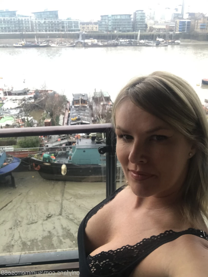 𝗦𝗨𝗠𝗠𝗘𝗥 𝗥𝗢𝗦𝗘 𝗦𝗪𝗜𝗡𝗚𝗘𝗥 𝗪𝗜𝗙𝗘 [ summerrose69 ] Onlyfans leaked photo 13218416 on Hotleaks.tv