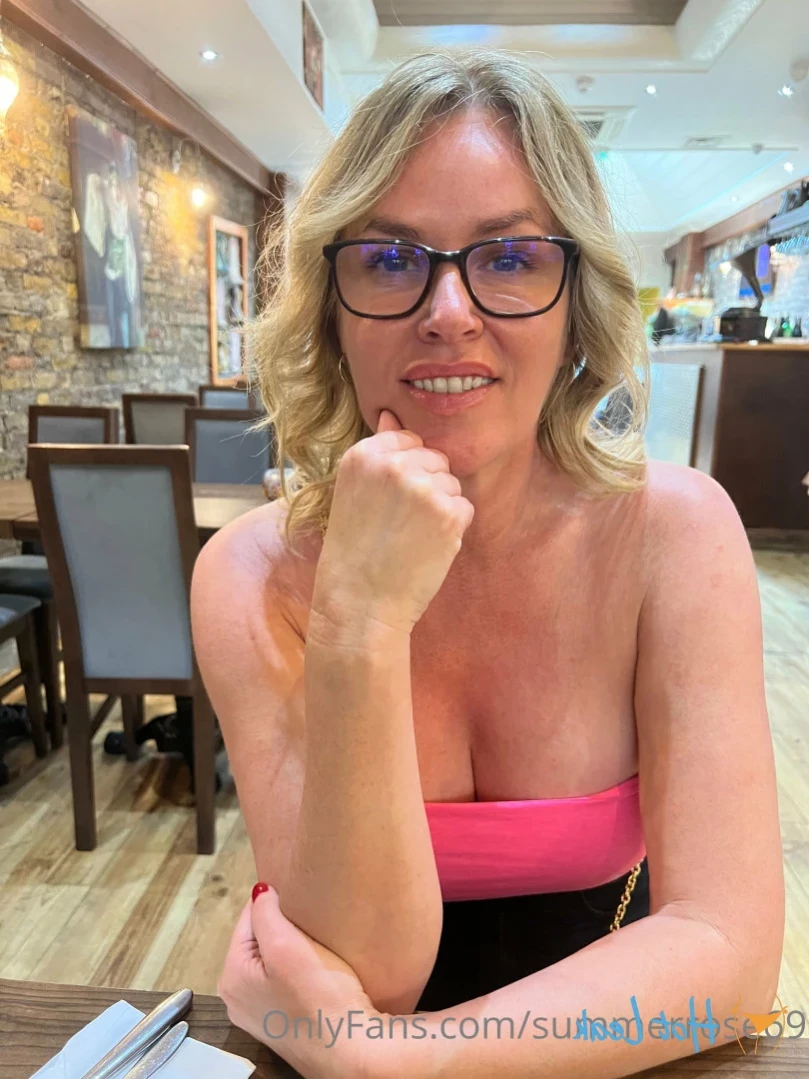 𝗦𝗨𝗠𝗠𝗘𝗥 𝗥𝗢𝗦𝗘 𝗦𝗪𝗜𝗡𝗚𝗘𝗥 𝗪𝗜𝗙𝗘 [ summerrose69 ] Onlyfans leaked photo 13239470 on Hotleaks.tv