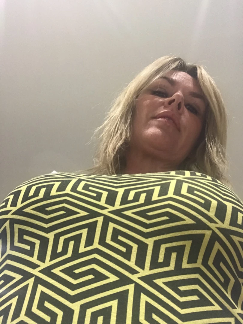 𝗦𝗨𝗠𝗠𝗘𝗥 𝗥𝗢𝗦𝗘 𝗦𝗪𝗜𝗡𝗚𝗘𝗥 𝗪𝗜𝗙𝗘 [ summerrose69 ] Onlyfans leaked photo 13263520 on Hotleaks.tv