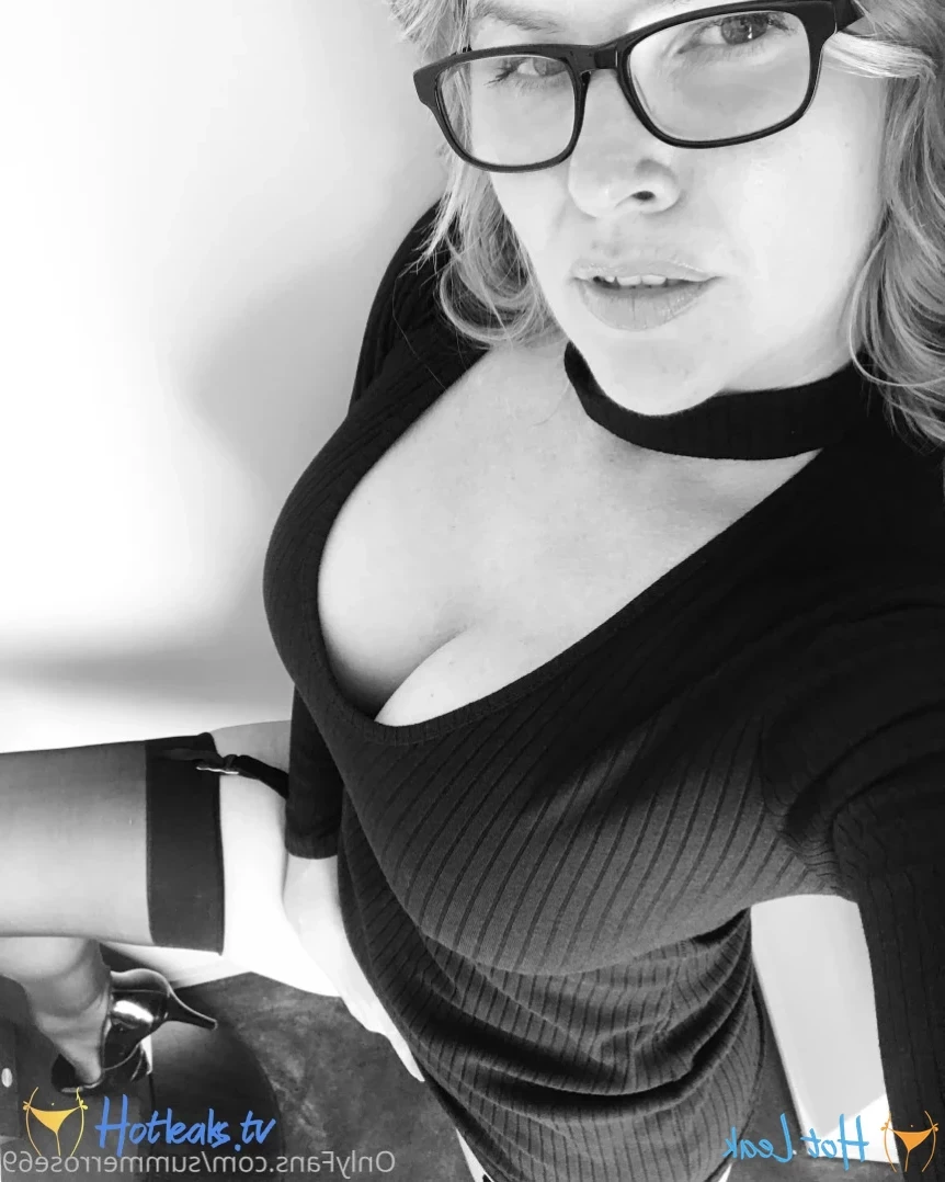𝗦𝗨𝗠𝗠𝗘𝗥 𝗥𝗢𝗦𝗘 𝗦𝗪𝗜𝗡𝗚𝗘𝗥 𝗪𝗜𝗙𝗘 [ summerrose69 ] Onlyfans leaked photo 13322436 on Hotleaks.tv