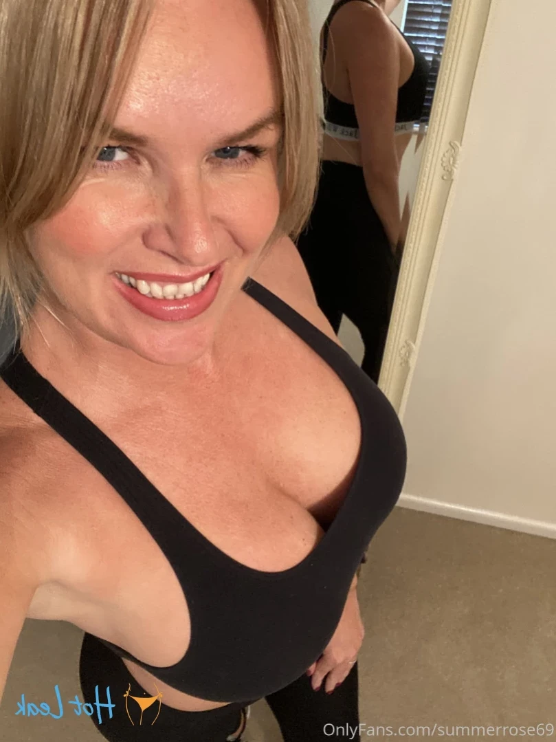 𝗦𝗨𝗠𝗠𝗘𝗥 𝗥𝗢𝗦𝗘 𝗦𝗪𝗜𝗡𝗚𝗘𝗥 𝗪𝗜𝗙𝗘 [ summerrose69 ] Onlyfans leaked photo 13323477 on Hotleaks.tv