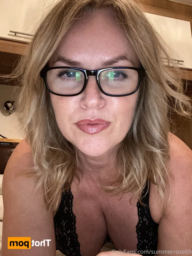 𝗦𝗨𝗠𝗠𝗘𝗥 𝗥𝗢𝗦𝗘 𝗦𝗪𝗜𝗡𝗚𝗘𝗥 𝗪𝗜𝗙𝗘 [ summerrose69 ] Onlyfans leaked photo 13325005 on Hotleaks.tv