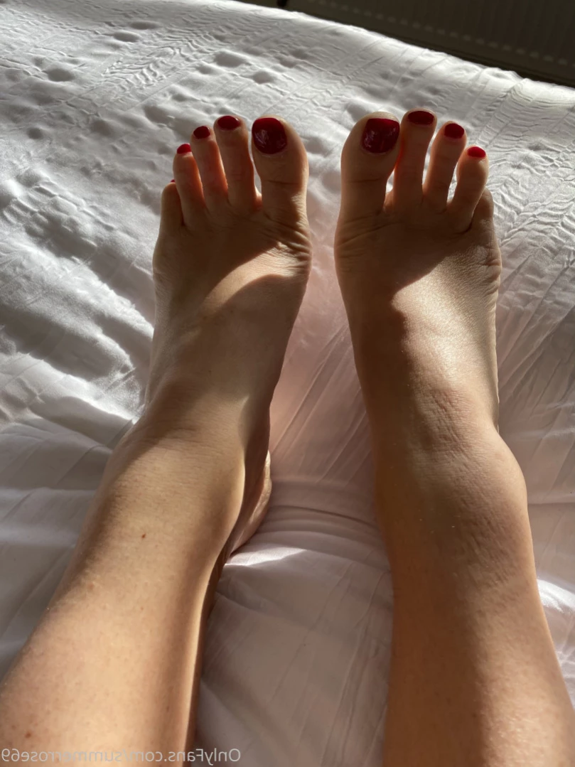 𝗦𝗨𝗠𝗠𝗘𝗥 𝗥𝗢𝗦𝗘 𝗦𝗪𝗜𝗡𝗚𝗘𝗥 𝗪𝗜𝗙𝗘 [ summerrose69 ] Onlyfans leaked photo 13326684 on Hotleaks.tv