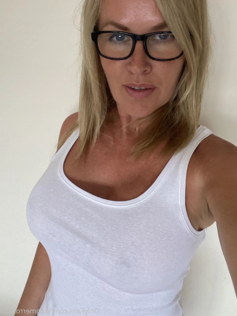 𝗦𝗨𝗠𝗠𝗘𝗥 𝗥𝗢𝗦𝗘 𝗦𝗪𝗜𝗡𝗚𝗘𝗥 𝗪𝗜𝗙𝗘 [ summerrose69 ] Onlyfans leaked photo 13328516 on Hotleaks.tv