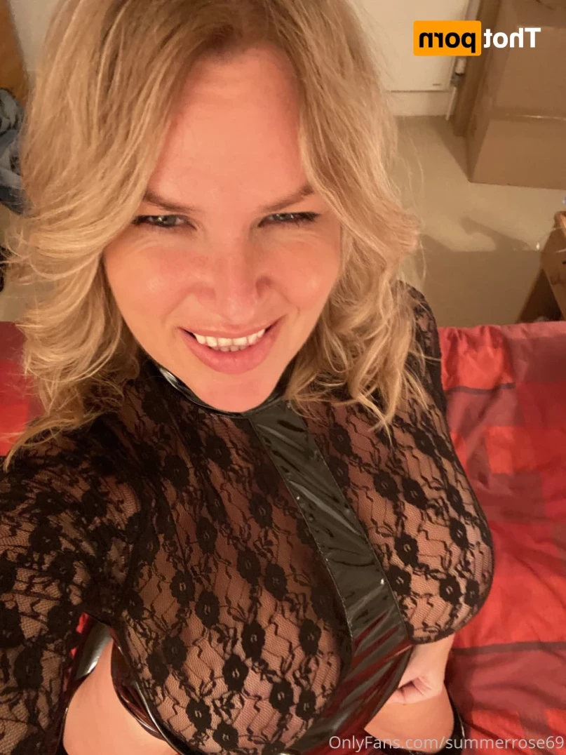 𝗦𝗨𝗠𝗠𝗘𝗥 𝗥𝗢𝗦𝗘 𝗦𝗪𝗜𝗡𝗚𝗘𝗥 𝗪𝗜𝗙𝗘 [ summerrose69 ] Onlyfans leaked photo 13328812 on Hotleaks.tv