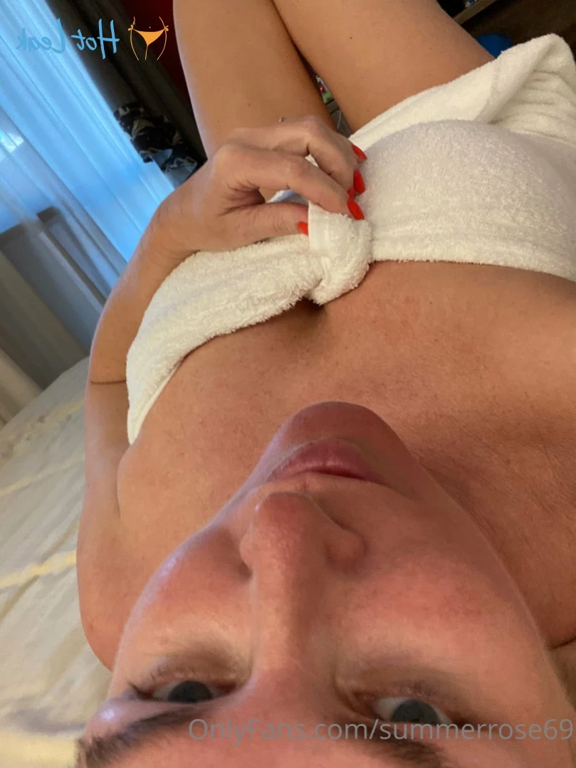 𝗦𝗨𝗠𝗠𝗘𝗥 𝗥𝗢𝗦𝗘 𝗦𝗪𝗜𝗡𝗚𝗘𝗥 𝗪𝗜𝗙𝗘 [ summerrose69 ] Onlyfans leaked photo 13329109 on Hotleaks.tv