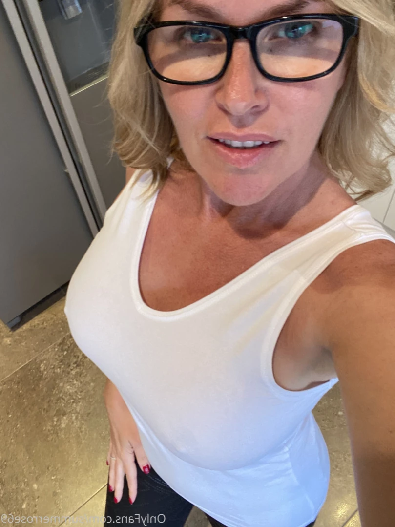 𝗦𝗨𝗠𝗠𝗘𝗥 𝗥𝗢𝗦𝗘 𝗦𝗪𝗜𝗡𝗚𝗘𝗥 𝗪𝗜𝗙𝗘 [ summerrose69 ] Onlyfans leaked photo 13334671 on Hotleaks.tv