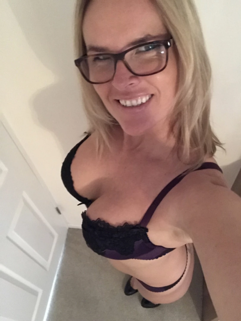 𝗦𝗨𝗠𝗠𝗘𝗥 𝗥𝗢𝗦𝗘 𝗦𝗪𝗜𝗡𝗚𝗘𝗥 𝗪𝗜𝗙𝗘 [ summerrose69 ] Onlyfans leaked photo 13335857 on Hotleaks.tv