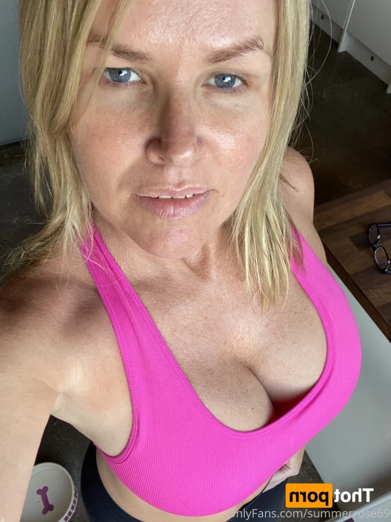 𝗦𝗨𝗠𝗠𝗘𝗥 𝗥𝗢𝗦𝗘 𝗦𝗪𝗜𝗡𝗚𝗘𝗥 𝗪𝗜𝗙𝗘 [ summerrose69 ] Onlyfans leaked photo 14169747 on Hotleaks.tv
