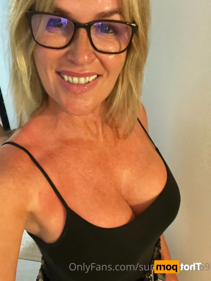 𝗦𝗨𝗠𝗠𝗘𝗥 𝗥𝗢𝗦𝗘 𝗦𝗪𝗜𝗡𝗚𝗘𝗥 𝗪𝗜𝗙𝗘 [ summerrose69 ] Onlyfans leaked photo 14952828 on Hotleaks.tv