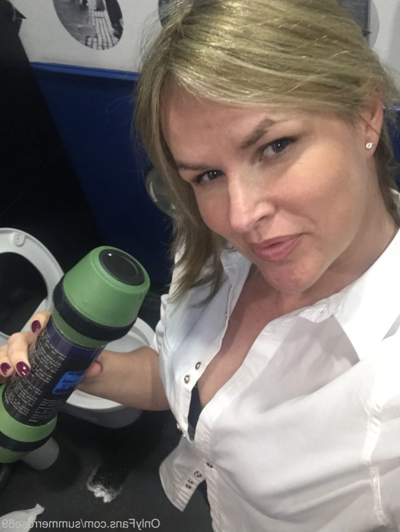 𝗦𝗨𝗠𝗠𝗘𝗥 𝗥𝗢𝗦𝗘 𝗦𝗪𝗜𝗡𝗚𝗘𝗥 𝗪𝗜𝗙𝗘 [ summerrose69 ] Onlyfans leaked photo 15570767 on Hotleaks.tv