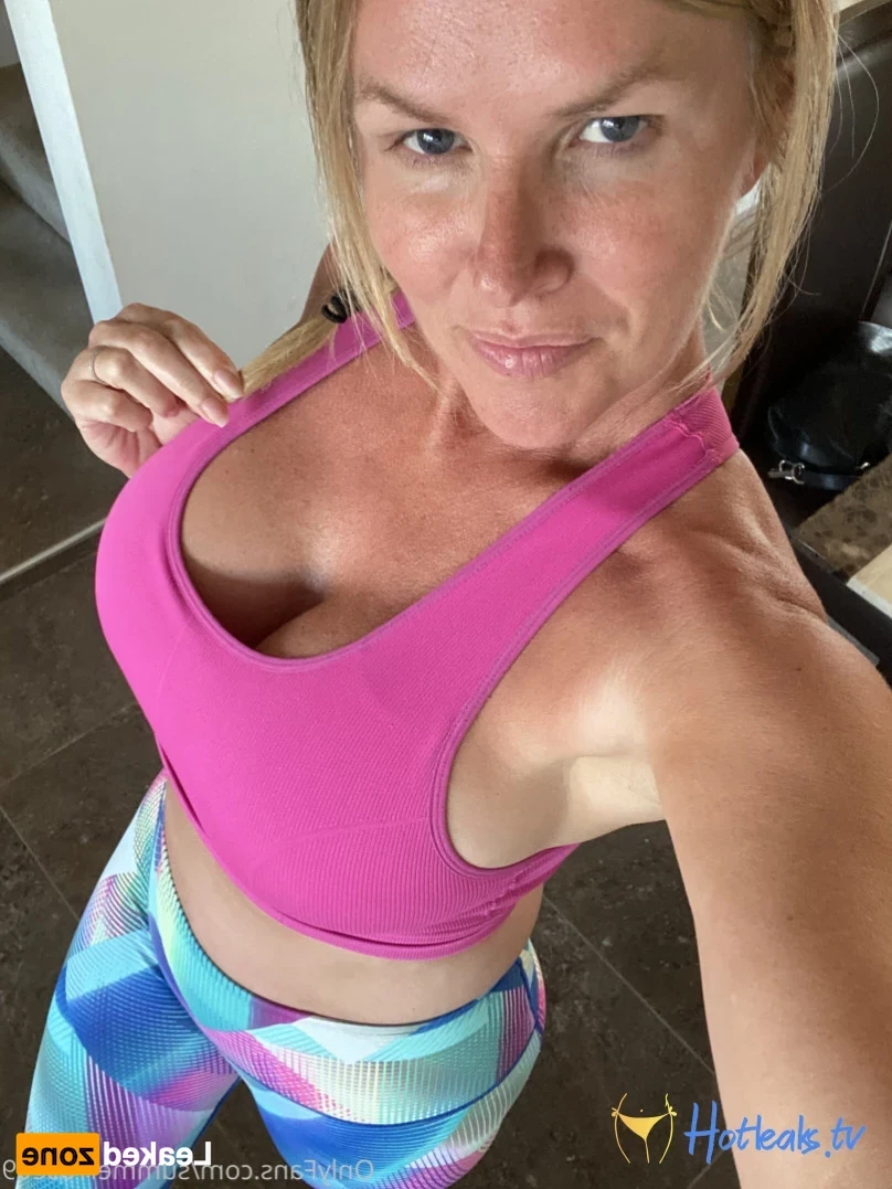 𝗦𝗨𝗠𝗠𝗘𝗥 𝗥𝗢𝗦𝗘 𝗦𝗪𝗜𝗡𝗚𝗘𝗥 𝗪𝗜𝗙𝗘 [ summerrose69 ] Onlyfans leaked photo 16006785 on Hotleaks.tv