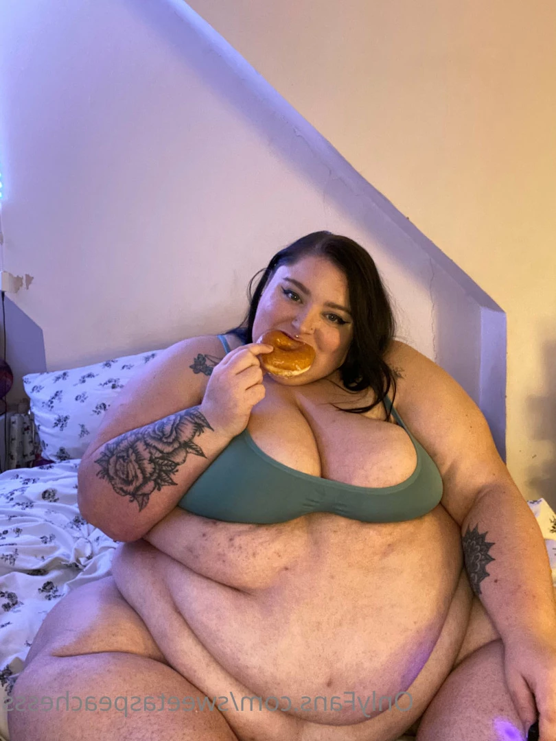 Sweet As Peaches [ sweetaspeachesss ] Onlyfans leaked photo 7877271 on Hotleaks.tv