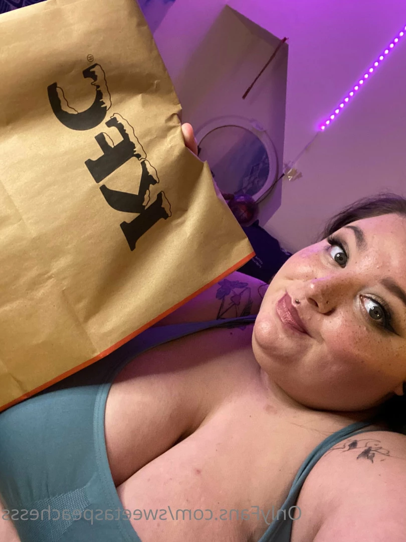 Sweet As Peaches [ sweetaspeachesss ] Onlyfans leaked photo 7879641 on Hotleaks.tv