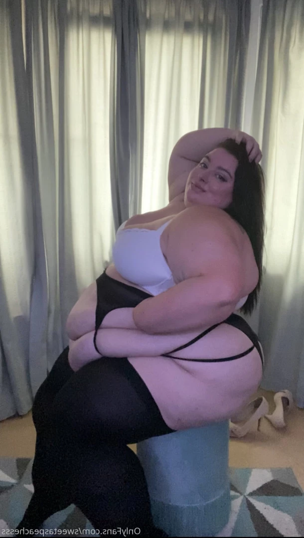 Sweet As Peaches [ sweetaspeachesss ] Onlyfans leaked photo 7881490 on Hotleaks.tv