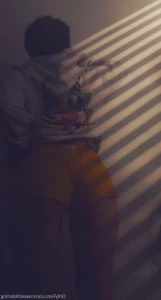 5772374