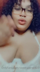 10593594