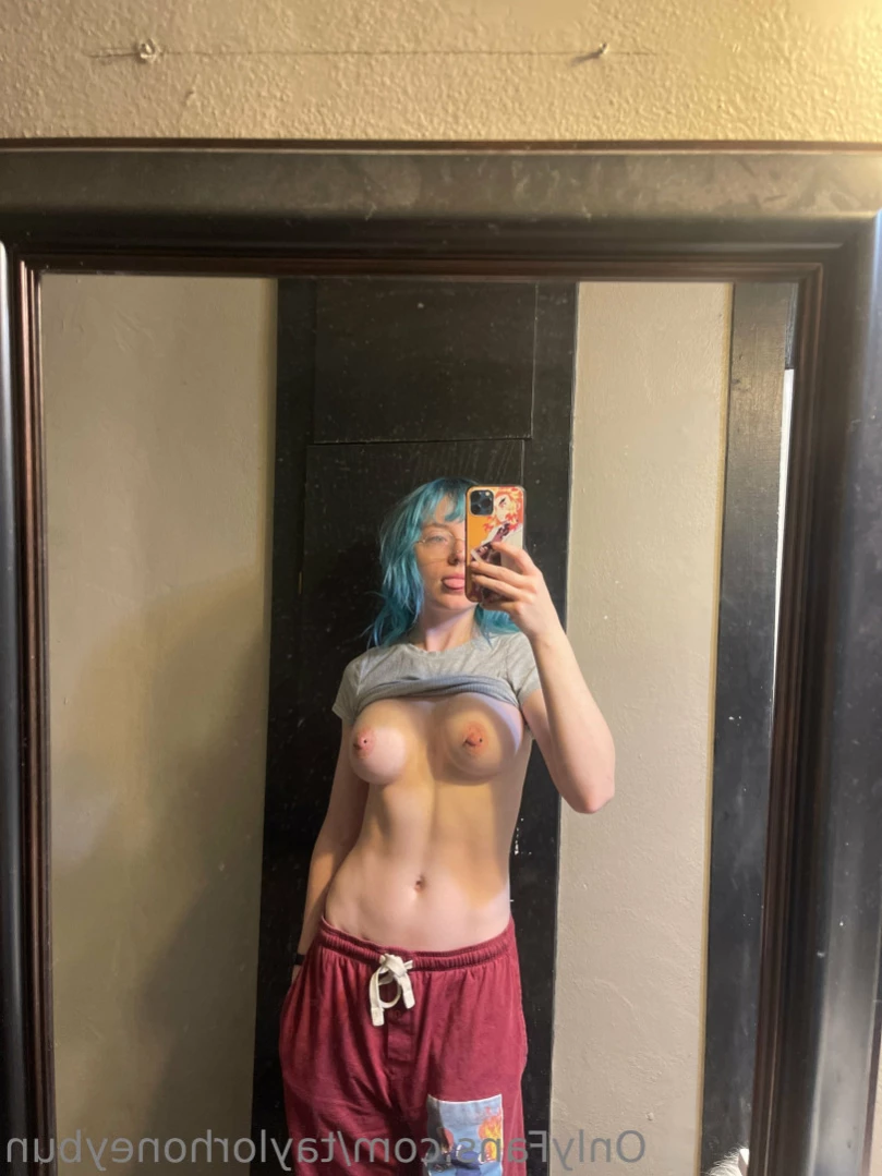 Taylor Honeybun [ taylorhoneybun ] Onlyfans leaked photo 16329593 on Hotleaks.tv