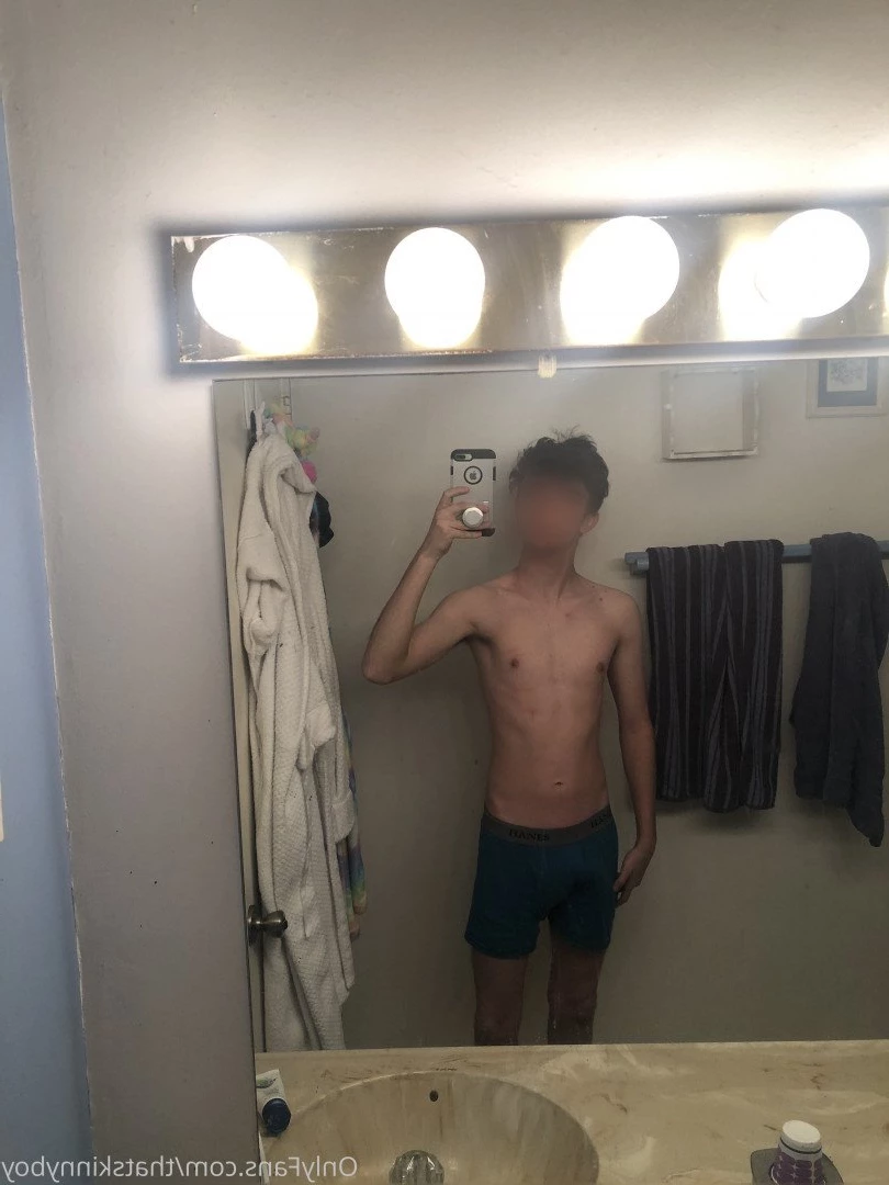 Skinny boy &lt;3 [ thatskinnyboy ] Onlyfans leaked photo 2909541 on Hotleaks.tv
