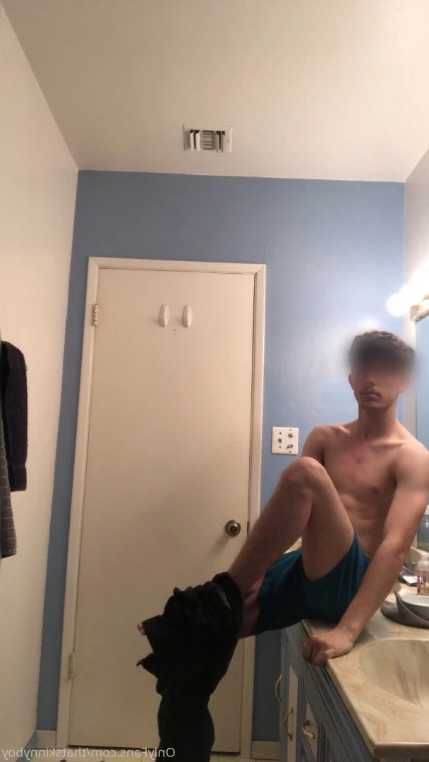 Skinny boy &lt;3 [ thatskinnyboy ] Onlyfans leaked photo 2910228 on Hotleaks.tv