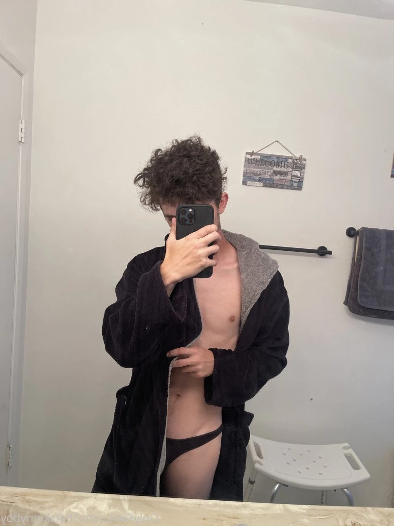 Skinny boy &lt;3 [ thatskinnyboy ] Onlyfans leaked photo 2910993 on Hotleaks.tv