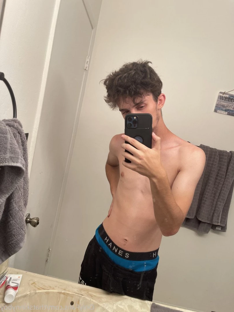 Skinny boy &lt;3 [ thatskinnyboy ] Onlyfans leaked photo 2913589 on Hotleaks.tv