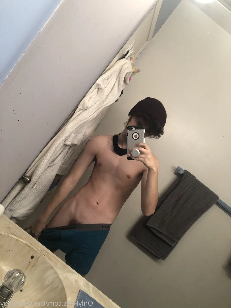 Skinny boy &lt;3 [ thatskinnyboy ] Onlyfans leaked photo 2913887 on Hotleaks.tv