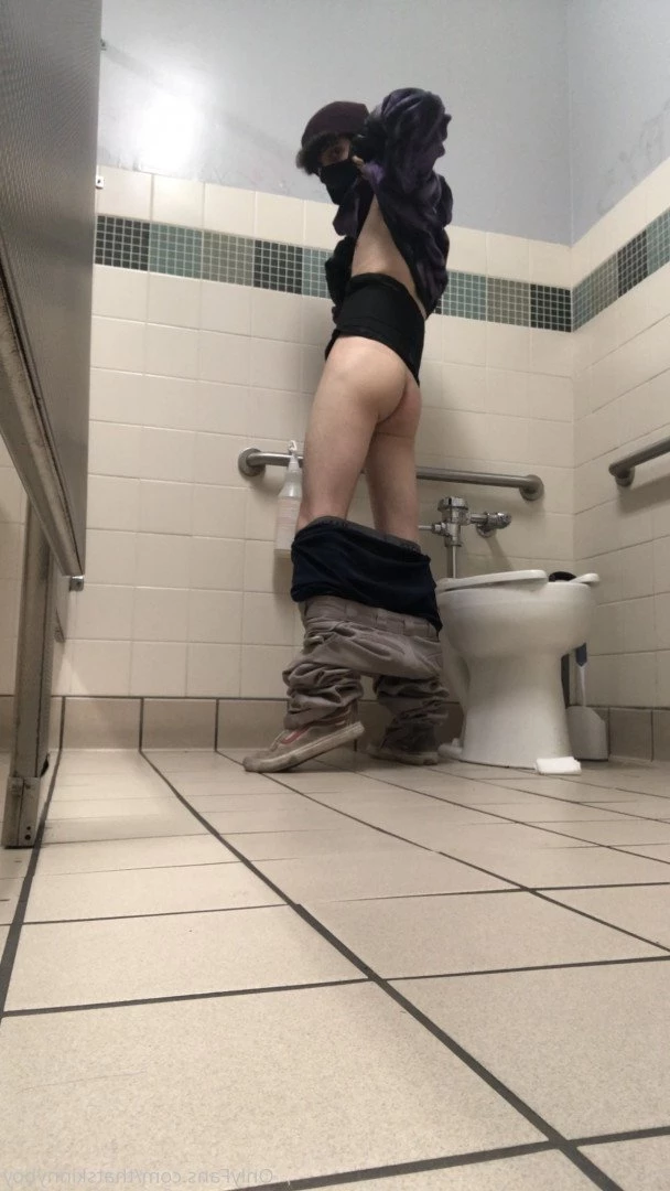 Skinny boy &lt;3 [ thatskinnyboy ] Onlyfans leaked photo 2920761 on Hotleaks.tv