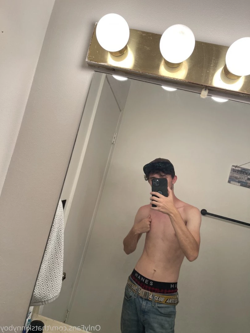 Skinny boy &lt;3 [ thatskinnyboy ] Onlyfans leaked photo 2927009 on Hotleaks.tv