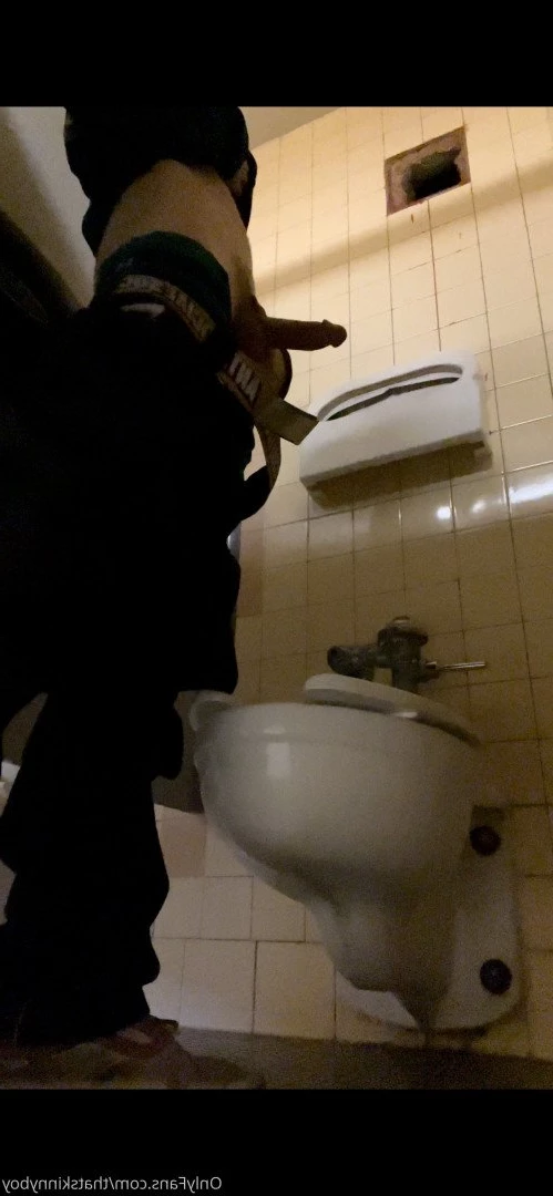 Skinny boy &lt;3 [ thatskinnyboy ] Onlyfans leaked photo 2929337 on Hotleaks.tv