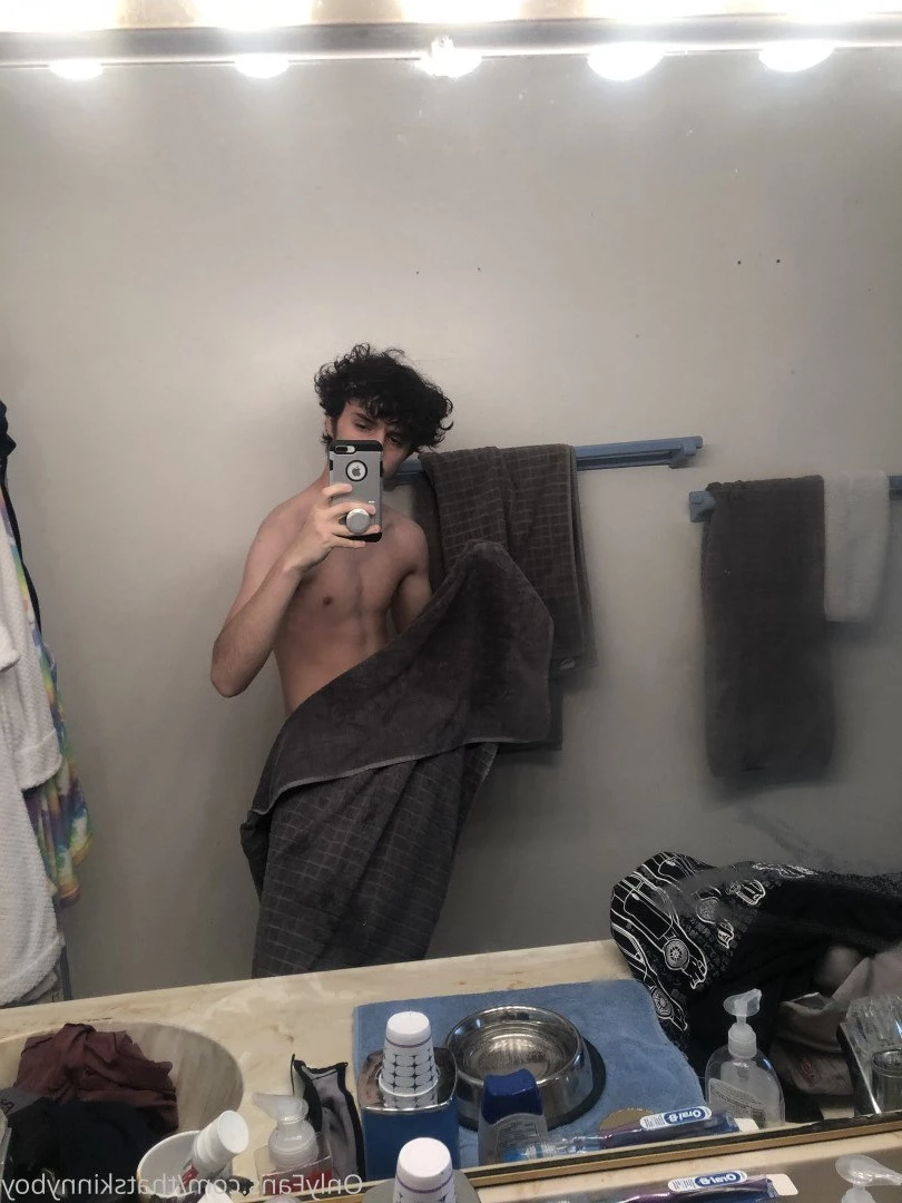 Skinny boy &lt;3 [ thatskinnyboy ] Onlyfans leaked photo 2929432 on Hotleaks.tv