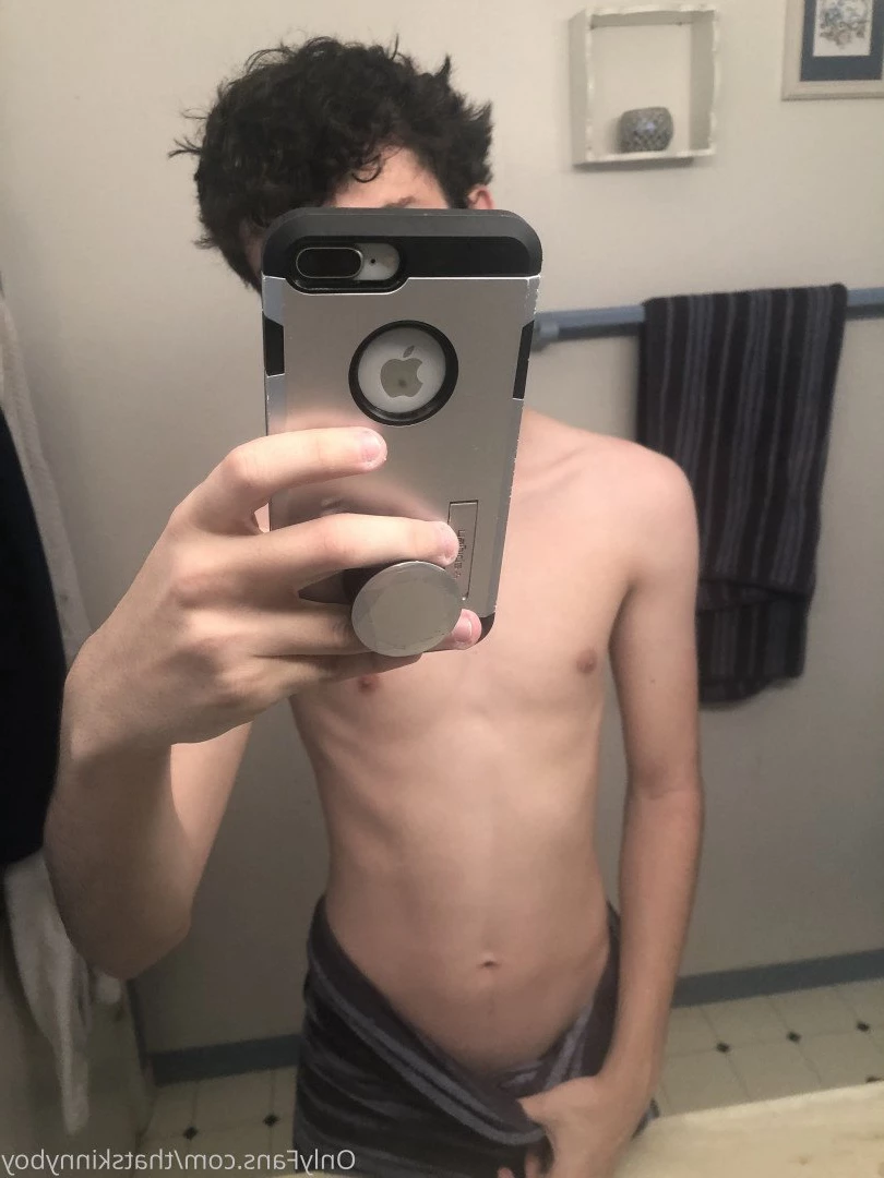 Skinny boy &lt;3 [ thatskinnyboy ] Onlyfans leaked photo 2930190 on Hotleaks.tv