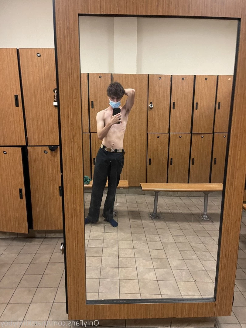 Skinny boy &lt;3 [ thatskinnyboy ] Onlyfans leaked photo 2931236 on Hotleaks.tv
