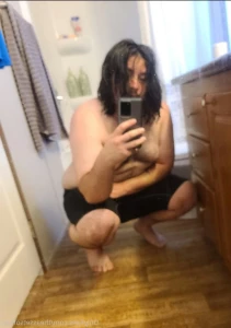 2906858