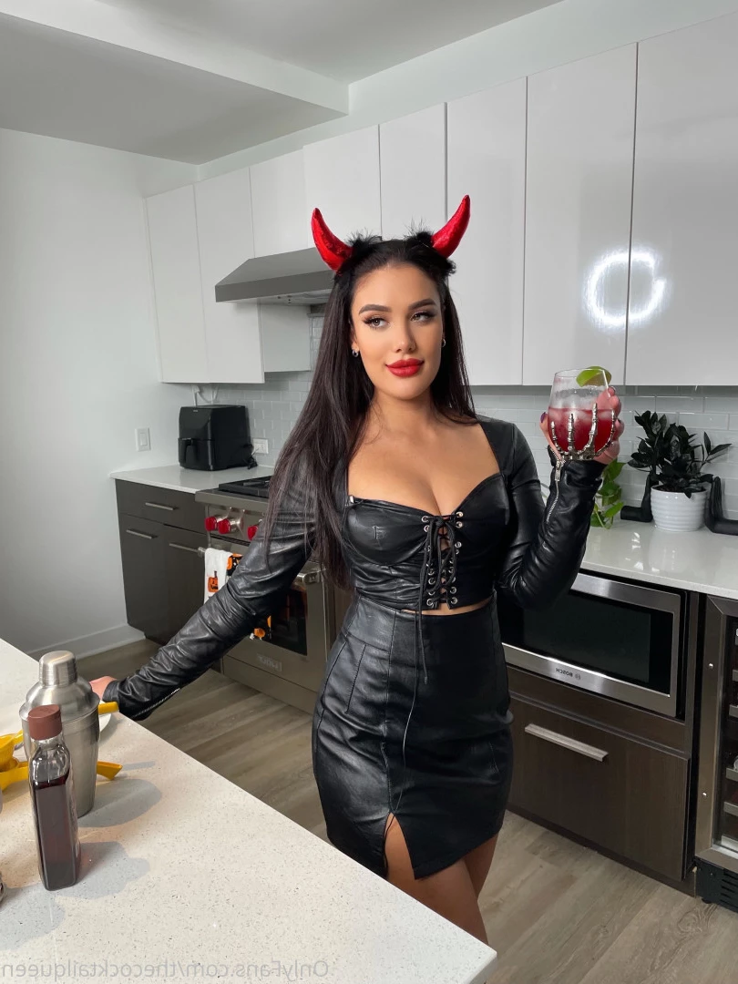 Alyssa [ thecocktailqueen ] Onlyfans leaked photo 10036234 on Hotleaks.tv