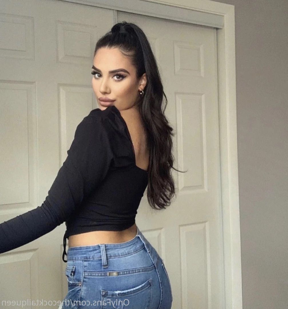 Alyssa [ thecocktailqueen ] Onlyfans leaked photo 10036286 on Hotleaks.tv