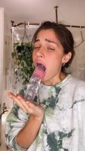 Cyn [ thefriendzone ] Onlyfans leaked video 4600842 on Hotleaks.tv