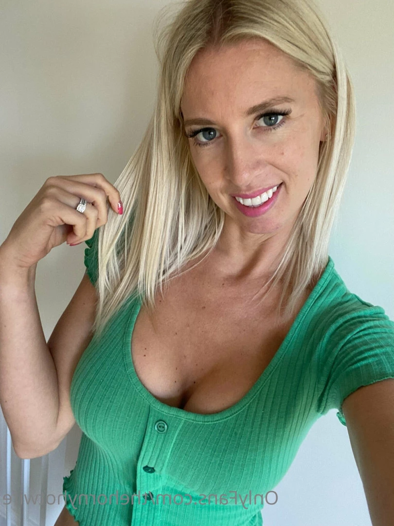 The Horny Hotwife [ thehornyhotwife ] Onlyfans leaked photo 6123258 on Hotleaks.tv