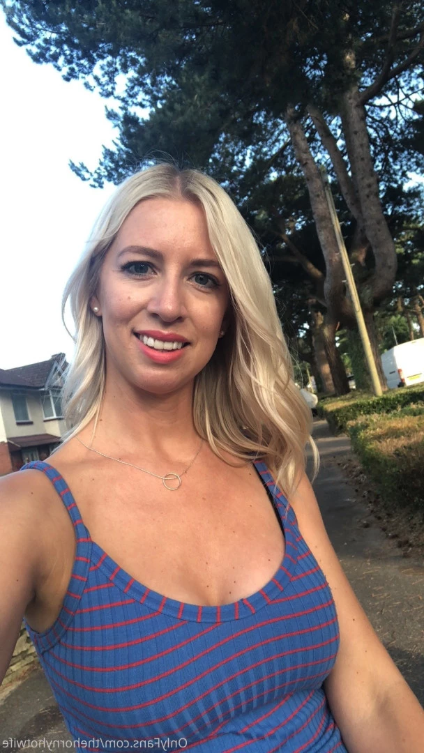 The Horny Hotwife [ thehornyhotwife ] Onlyfans leaked photo 6126560 on Hotleaks.tv