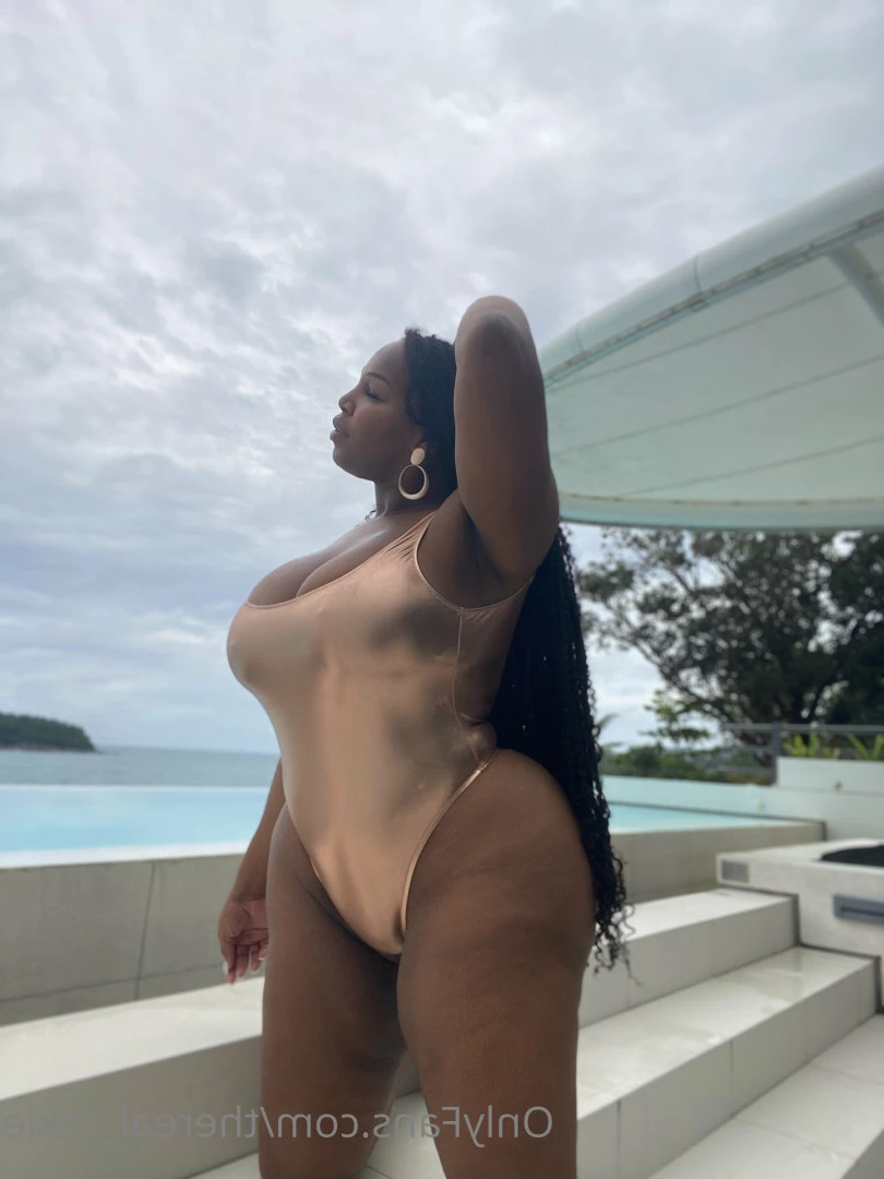 TheReal_RoxieFree [ thereal_roxie ] Onlyfans leaked photo 5665342 on Hotleaks.tv