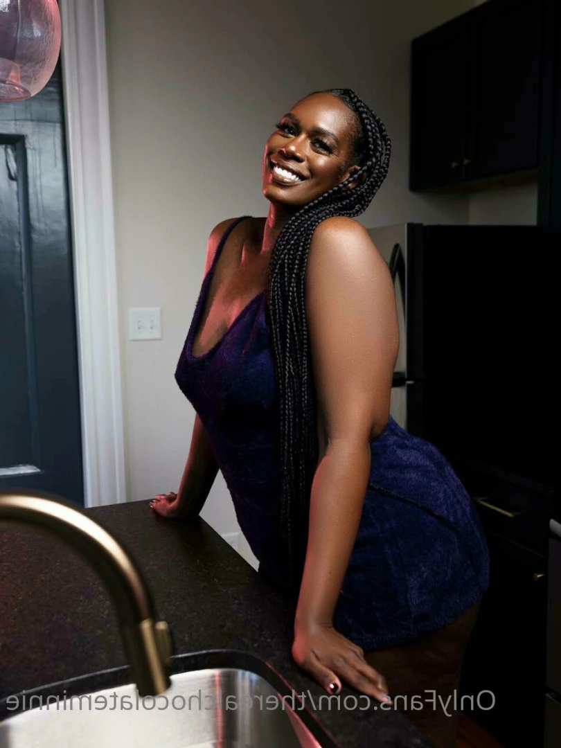 𝗖𝗛𝗘𝗖𝗞 𝗠𝗘𝗦𝗦𝗔𝗚𝗘𝗦 ! [ therealchocolateminnie ] Onlyfans leaked photo 5835782 on Hotleaks.tv